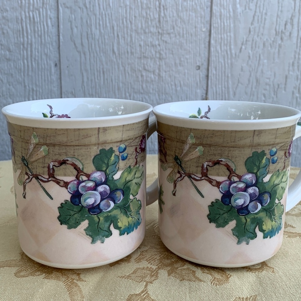 2 Tracy Porter The Claret Collection mugs w/ Dragon Fly